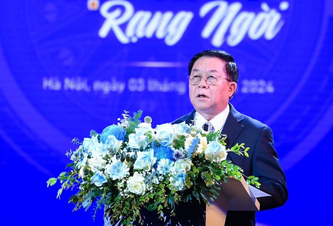 Đồng ch&iacute; Nguyễn Trọng Nghĩa, Ủy vi&ecirc;n Bộ Ch&iacute;nh trị, B&iacute; thư Trung ương Đảng, Trưởng Ban Tuy&ecirc;n gi&aacute;o Trung ương, Trưởng Ban Chỉ đạo C&ocirc;ng t&aacute;c th&ocirc;ng tin đối ngoại ph&aacute;t biểu tại lễ trao giải - Ảnh: T.Đ
