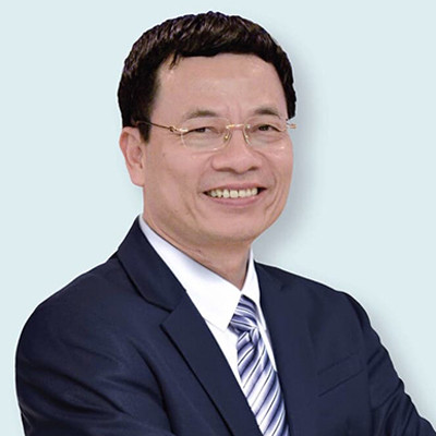 Ủy vi&ecirc;n Trung ương Đảng, Bộ trưởng Bộ Th&ocirc;ng tin v&agrave; Truyền th&ocirc;ng Nguyễn Mạnh H&ugrave;ng (Sinh năm 1962, qu&ecirc; qu&aacute;n Bắc Ninh)