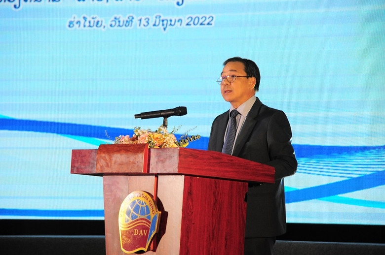 Đồng ch&iacute; Sẻng-phết H&ugrave;ng-bun-nhu&ocirc;ng - Đại sứ đặc mệnh to&agrave;n quyền nước CHDCND L&agrave;o tại Việt Nam ph&aacute;t biểu tại Lễ ph&aacute;t động (Ảnh: Thế Dương) C&aacute;c đại biểu dự Lễ ph&aacute;t động (Ảnh: Phương Hoa) 